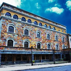 Hotel Plaza Real & 3*