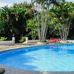 Hostel Los Robles (Adults Only) *