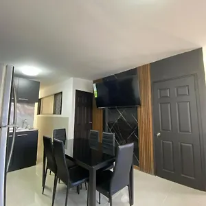 Tranquilo, Y Acogedor Apartment