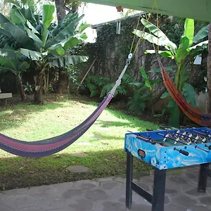 Hostel Nomadas Backpackers *