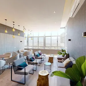 Full Incredible Location And Amenities *