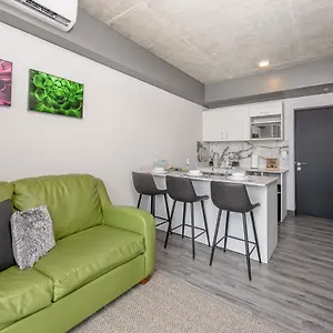 Apt With Fantastic Views, Parking And Air Conditioning