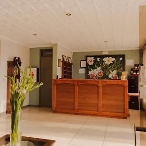 Y Restaurante El Guarco Hotel 3*